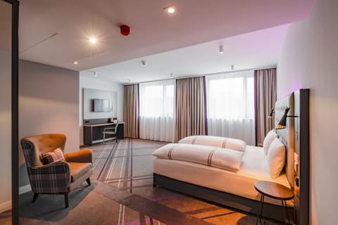 Twin Room, Roll-in Shower | Soundproofing, free WiFi