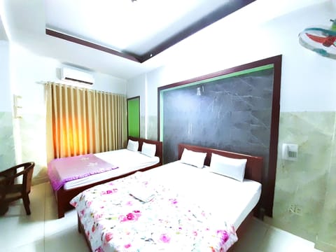 Family Room | Minibar, desk, laptop workspace, free WiFi