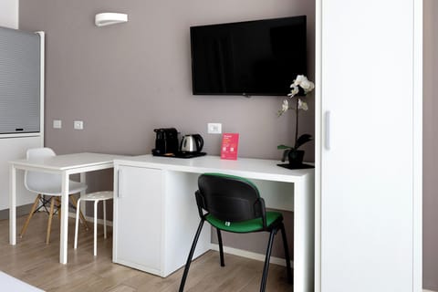 Apartment | Private kitchen | Fridge, microwave, electric kettle