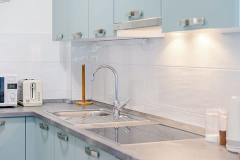 Apartment (Two Bedroom Apartment with Balcony (M) | Private kitchen | Fridge