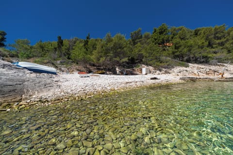 House (Three Bedroom Holiday Home with Terra) | Beach