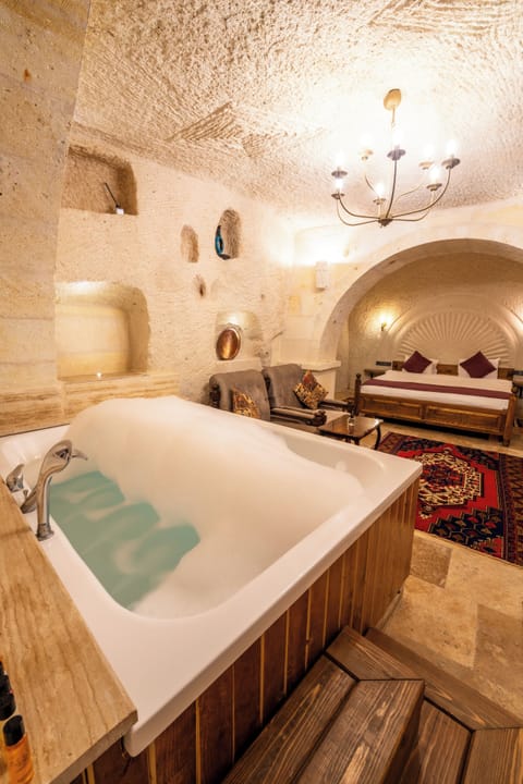 Superior Double Room, 1 King Bed, Hot Tub, Courtyard View | Premium bedding, Select Comfort beds, individually decorated