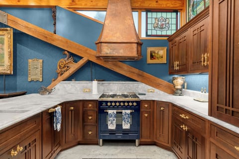 Exclusive Penthouse, River View | Private kitchen | Microwave, espresso maker, coffee/tea maker, electric kettle