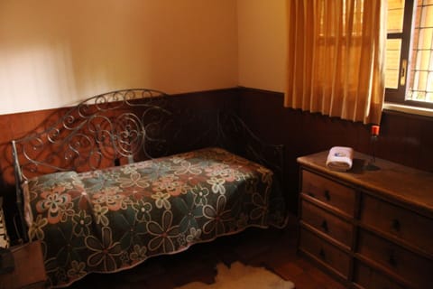 Individual Standard | Soundproofing, free wired internet, bed sheets