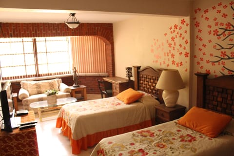 Soundproofing, free wired internet, bed sheets