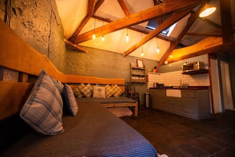 Suite, Ensuite, Garden View (Wild Goose Nest) | 1 bedroom, WiFi