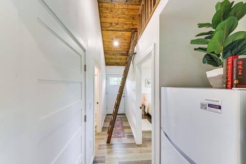 House (1 Bedroom) | Interior