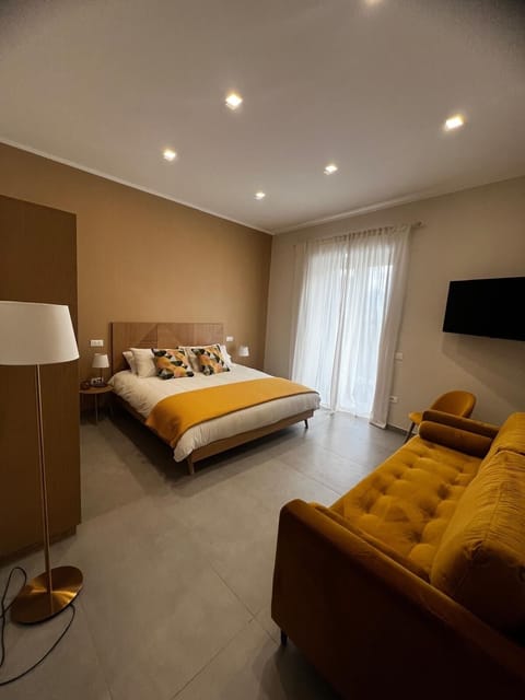 Classic Double Room, 1 Queen Bed with Sofa bed, Non Smoking, Private Bathroom | Minibar, in-room safe, soundproofing, iron/ironing board