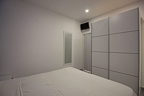 Apartment | 1 bedroom, bed sheets