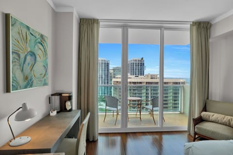 Iron/ironing board, free WiFi