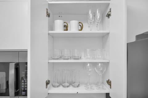 Comfort Condo, 1 Bedroom, Kitchen | Private kitchen