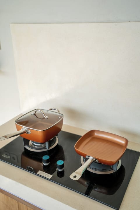 Panoramic Villa, 2 Bedrooms, Private Pool | Private kitchen | Full-size fridge, microwave, stovetop, toaster oven