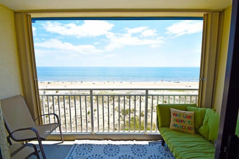 Condo, 1 Bedroom | Property grounds
