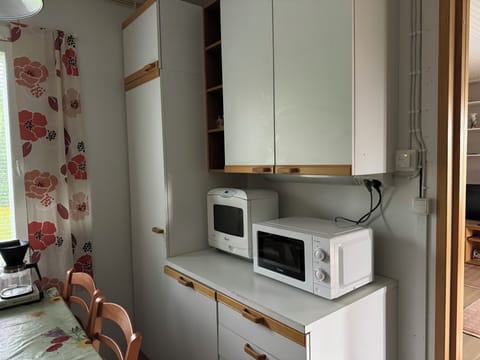 Family House, Mountain View | Private kitchen | Coffee/tea maker, toaster, toaster oven, cookware/dishes/utensils