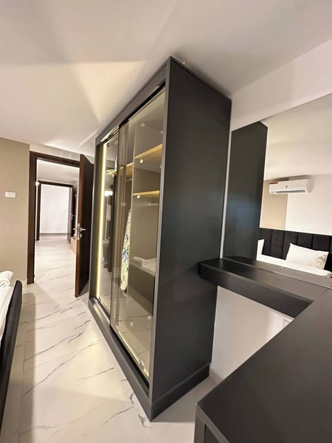 Apartment, 1 Bedroom, Accessible, Smoking | Interior
