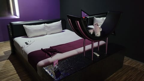 Economy Double Room | Free WiFi