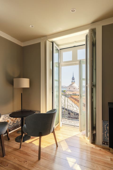 Deluxe Double with River View | Premium bedding, memory foam beds, in-room safe, individually decorated