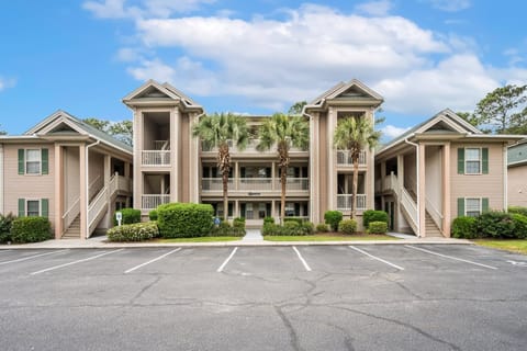 Condo, 2 Bedrooms | Exterior