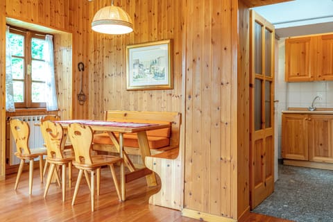 House | Living area | TV, fireplace