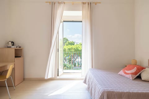 In-room safe, desk, blackout drapes, free WiFi