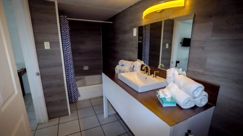 Double Room | Free WiFi