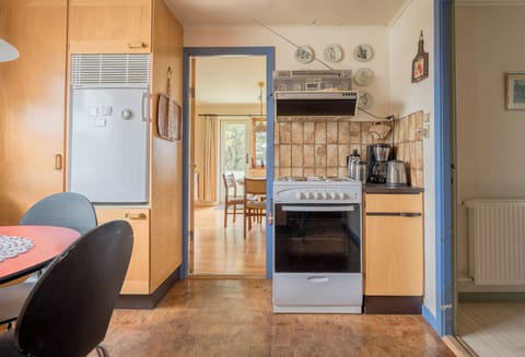 Standard House | Private kitchen | Coffee/tea maker, full-size fridge, oven, stovetop