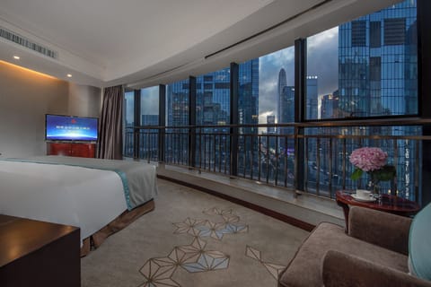 Business Suite, City View | In-room safe, desk, laptop workspace, iron/ironing board