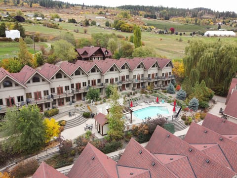Seasonal outdoor pool, pool umbrellas, sun loungers