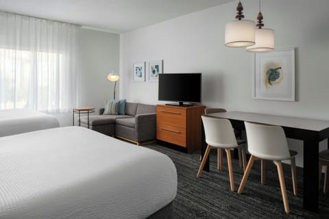 Studio, Multiple Beds | Premium bedding, pillowtop beds, desk, laptop workspace