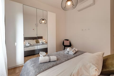 Apartment | 2 bedrooms, laptop workspace, iron/ironing board, free WiFi