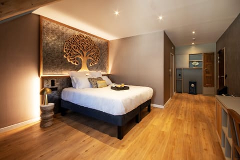 Luxury Triple Room (Spa Inclusive) | Premium bedding, in-room safe, individually decorated, desk