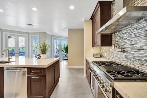 House (Multiple Bedrooms) | Interior