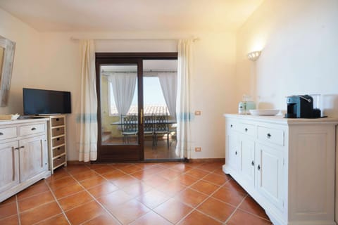 Apartment, Sea View | Private kitchen | Fridge, oven, stovetop, dishwasher