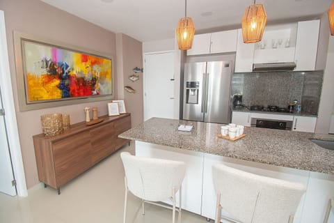 Apartment | Private kitchen | Espresso maker, coffee/tea maker, full-size fridge, microwave