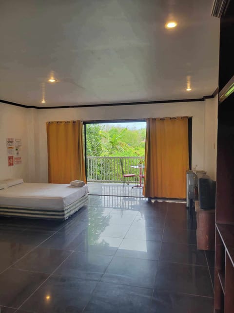 Basic Room | 1 bedroom, bed sheets