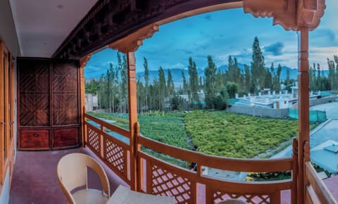 Deluxe Room | Balcony