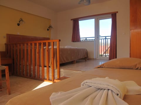 In-room safe, free WiFi, bed sheets