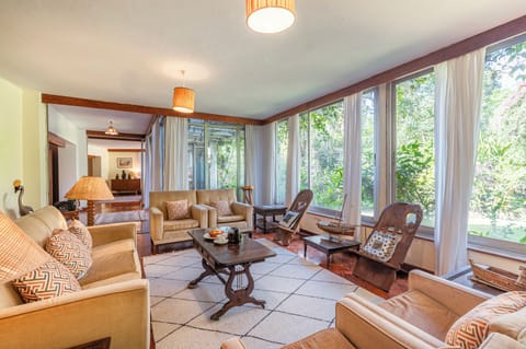 Villa (4 Bedrooms) | Interior