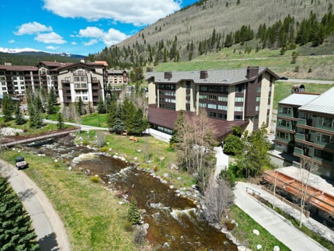 Condo, 2 Bedrooms | Exterior