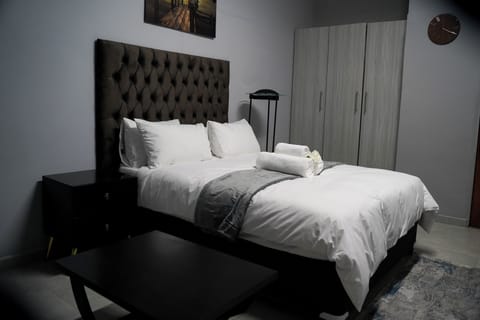 Family Room, Pool View | Desk, laptop workspace, iron/ironing board, free WiFi