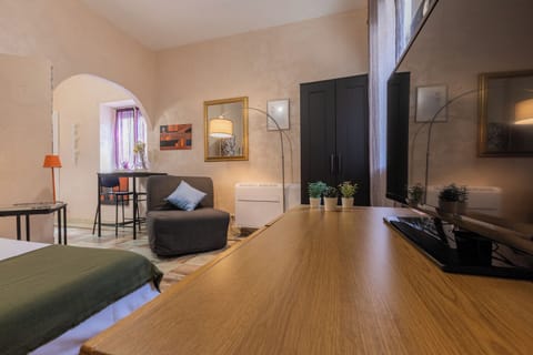 Basic Studio | Living area | 35-inch TV with digital channels