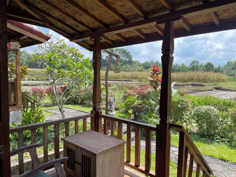 Deluxe Cabin, Balcony, Garden View | Garden view