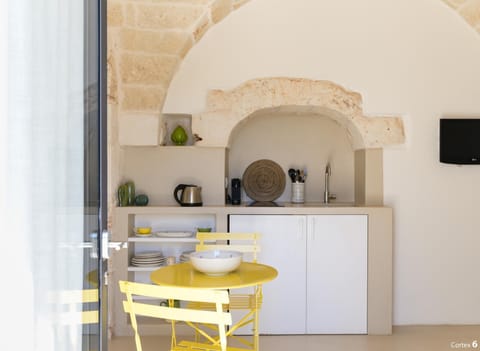 House | Private kitchen | Fridge, stovetop, espresso maker, electric kettle