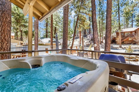 Cabin, Multiple Beds, Hot Tub, Mountain View | Property grounds