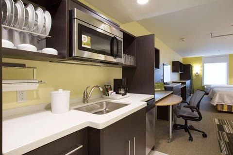 Studio, 2 Queen Beds, Non Smoking | Private kitchenette | Full-size fridge, microwave, coffee/tea maker, toaster
