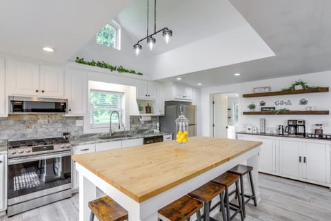 House (2 Bedrooms) | Interior