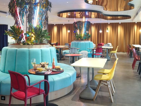 Breakfast, lunch, dinner served; French cuisine, garden views