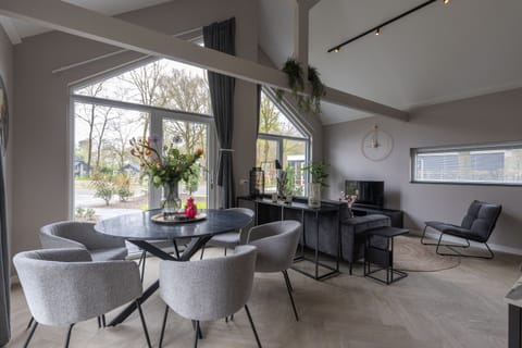 House | Living room
