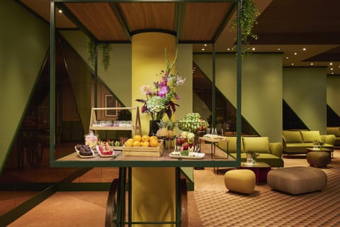 Daily buffet breakfast for a fee