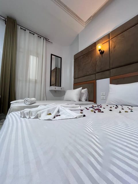 Deluxe Double or Twin Room, City View | In-room safe, free WiFi
